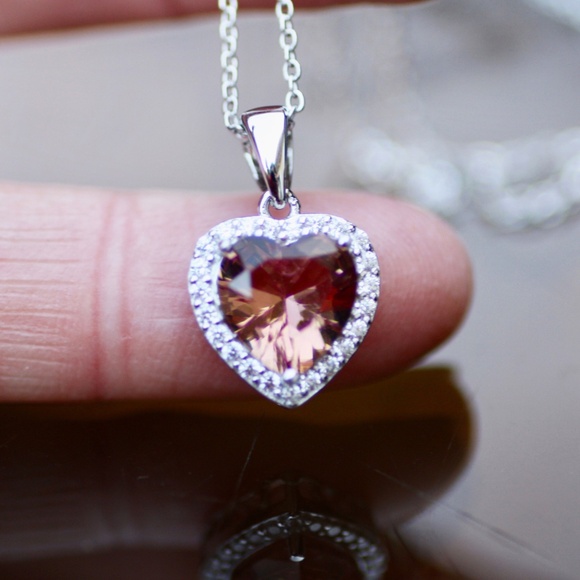 Mesmerizing Color Shift Heart Diaspore Pendant in Sterling Silver 925 - Picture 10 of 12